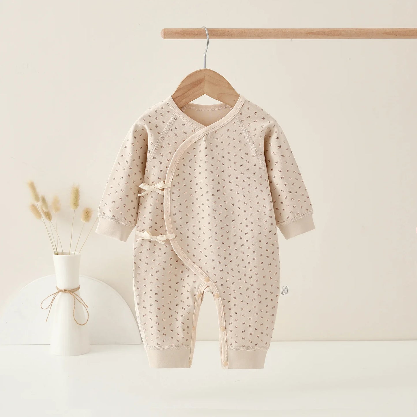 AYNIGIELL Spring Autumn 0-6 Months Baby Jumpsuit Cartoon Pattern Male and Female Infants 100%Cotton Rompers Infant Clothing