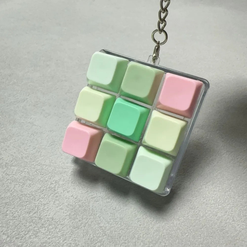 Keys Button Keycap Fidget Keychain Finger Keyboard Caps Toy Decompression Keychain Stress Relief Gadget Pass The Time for Adult