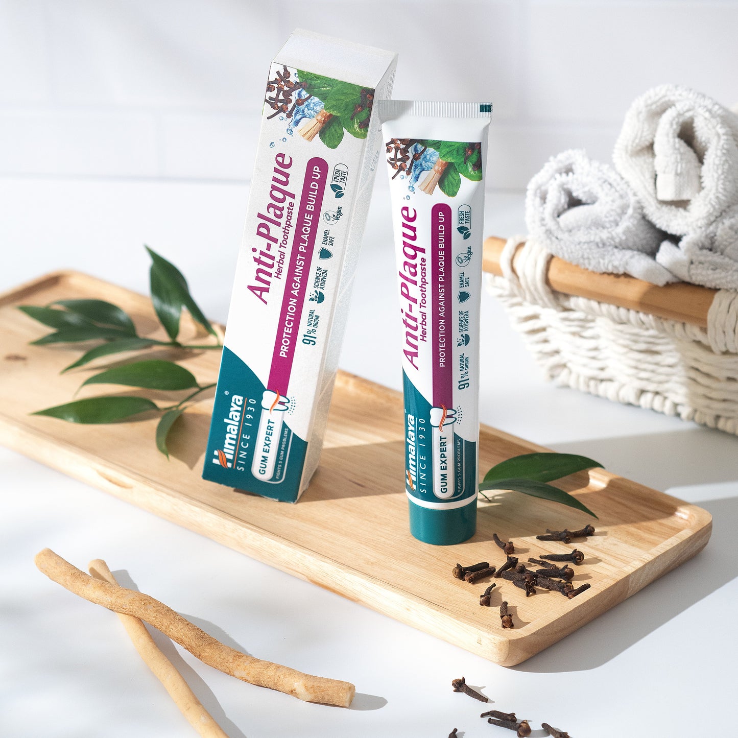 Himalaya Gum Expert Anti-Plaque Kräuterzahnpasta