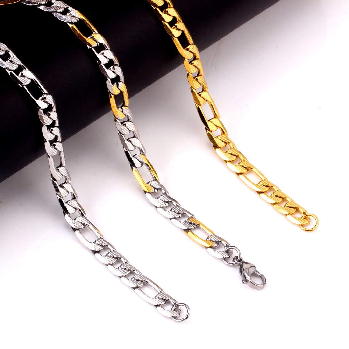 LUXUKISSKIDS Stainless Steel Couple Men/Woman Bracelets Fashion Curb Cuban Link Chains On Hand Rock Bracelet Wrist Jewelry Gifts