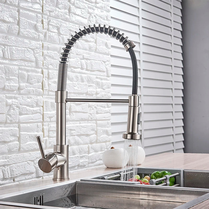 Kitchen Faucets Brush Brass Faucets for Kitchen Sink Single Lever Pull Out Spring Spout Mixers Tap Hot Cold Water Crane