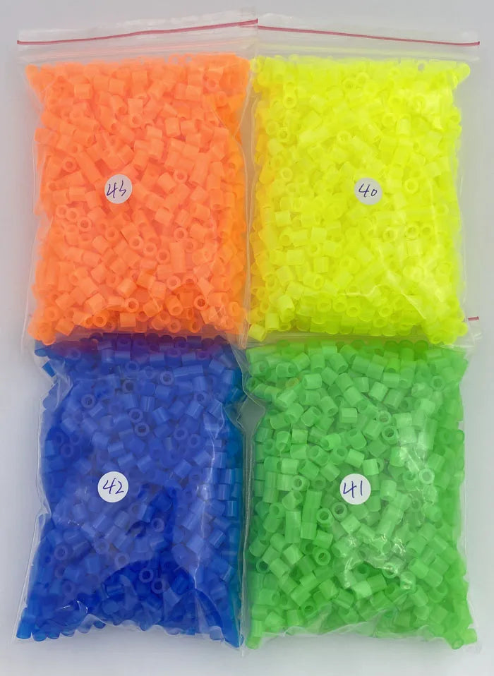 2000PCs/5MM Iron Beads Pixel Puzzle Iron Beads Mix Colors for Kids Hama Beads Perler Beads Diy High Quality Handmade Gift Toy