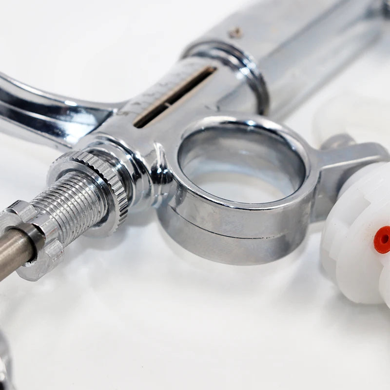 5 ML Automatic  Livestock Continuous Syringe Veterinary Equipment With Bottles Vaccination Metal Multifunction Farm T