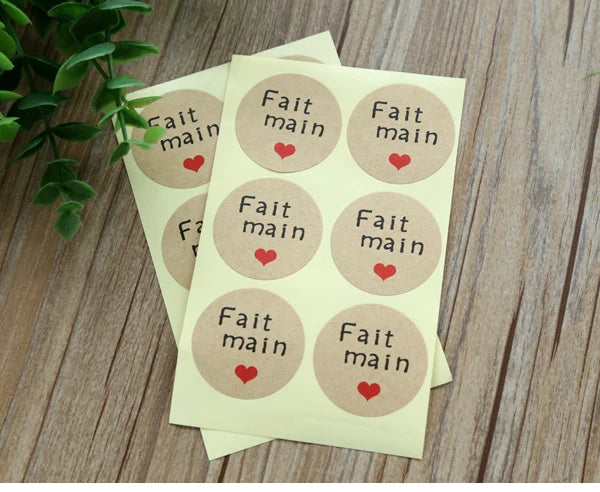 GANSSIA 100pcs/lot "Fait Main avec Amour" Thank you Round Seal Sticker Paper Adhesive Stickers for Bakery& Gift Packing(ss-1143)