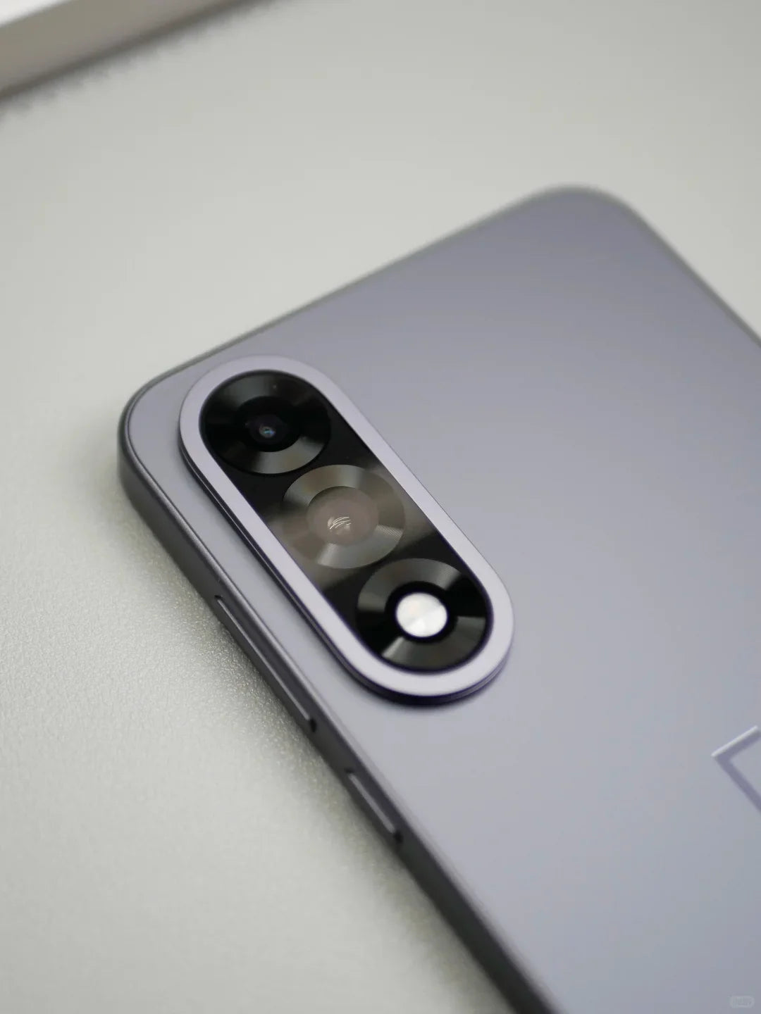 New OnePlus Nord 5 Smartphone 5G Snapdragon™ 8s Gen 3 6.83”AMOLED Display 144 Hz 5200mAh 80W SUPERVOOC 50MP Dual Cameras