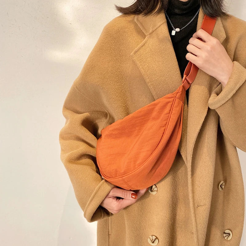 Nylon Hobos Chest Shoulder Dumpling Bag Large Capacity Travel Crossbody Half Moon Belt Messenger for Women Bags Wholesale