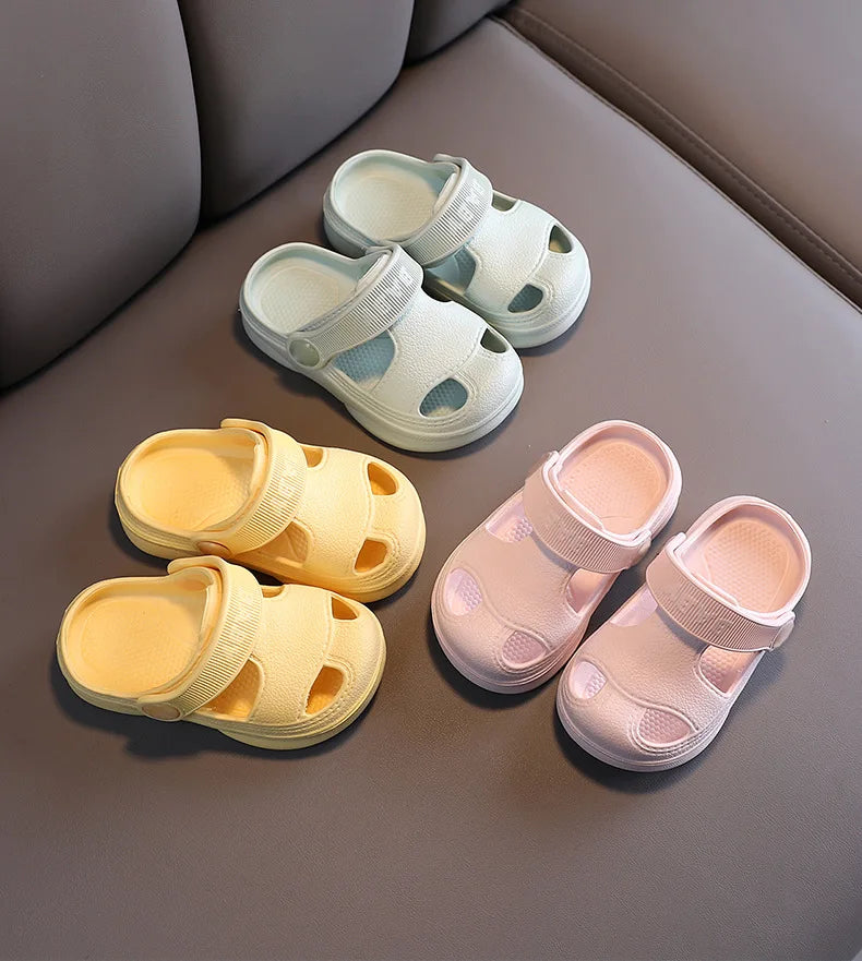 Children's Cave Shoes, Summer Boys, Baby Non-slip Soft Soled Beach Shoes, Girls' Baby Cartoon CHILDREN'S Slippers