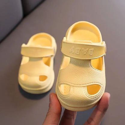 Children's Cave Shoes, Summer Boys, Baby Non-slip Soft Soled Beach Shoes, Girls' Baby Cartoon CHILDREN'S Slippers