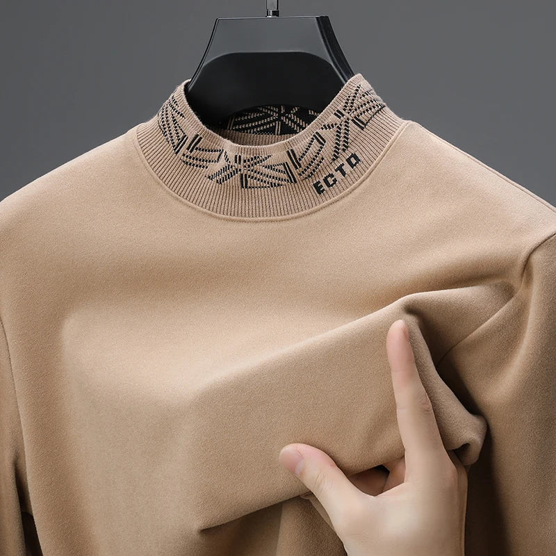 High quality men's semi high neck velvet sweater long sleeved warm T-shirt autumn winter fashionable embroidery casual pullover