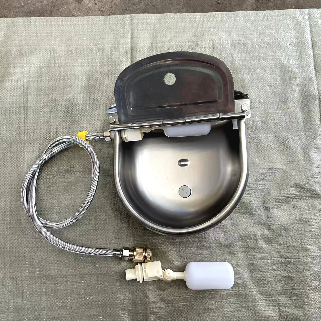 Stainless Steel Automatic Water Dispenser for Dogs - Farm Livestock Cattle Horse Goat Sheep Drinking Bowl