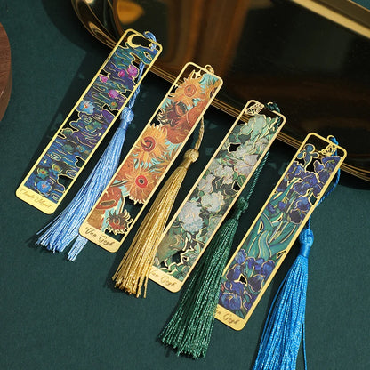 1 PC Retro Floral Painting Metal Bookmark Hollow Bronzing Bookmark With Tassel For Book Club Reader Writers Book Lovers Students