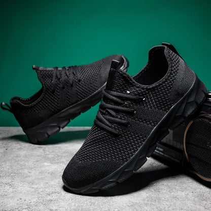Men Sneakers Breathable light Running Shoes Four Seasons plus size Classic Casual Sports Shoes Platform Sneaker walking shoes