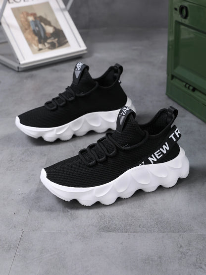 Men's Large Size Outdoor Hiking And Running Shoes Comfortable Casual Versatile Fashionable Sports Shoes for Couples Training