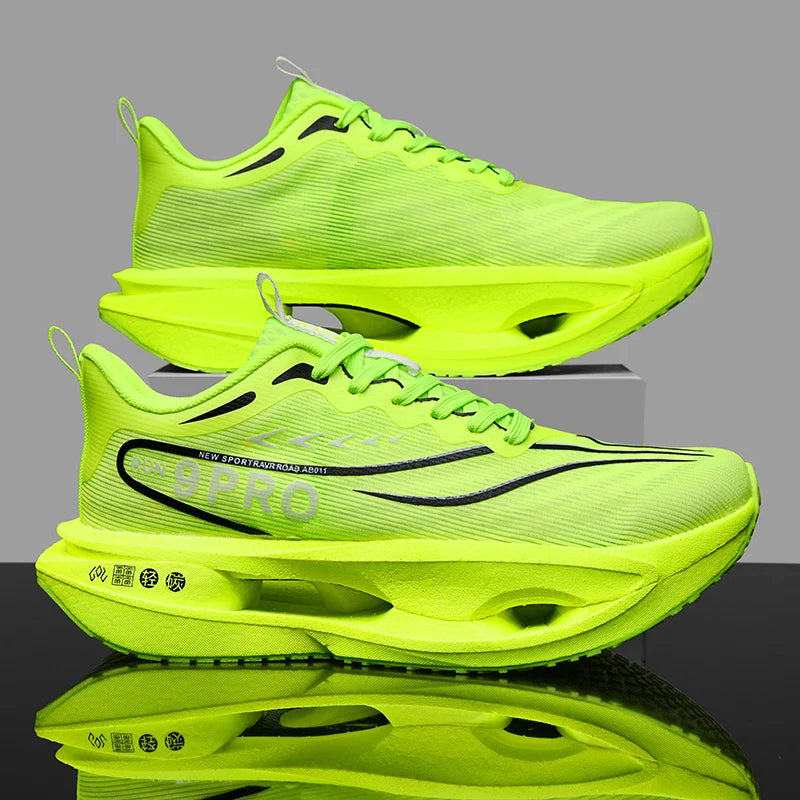 New Men's Carbon Plate Sneakers Outdoor Soft Sole Mesh Sports Shoes Running Shoes Light Anti-Slip Casual Couple Tennis Shoes