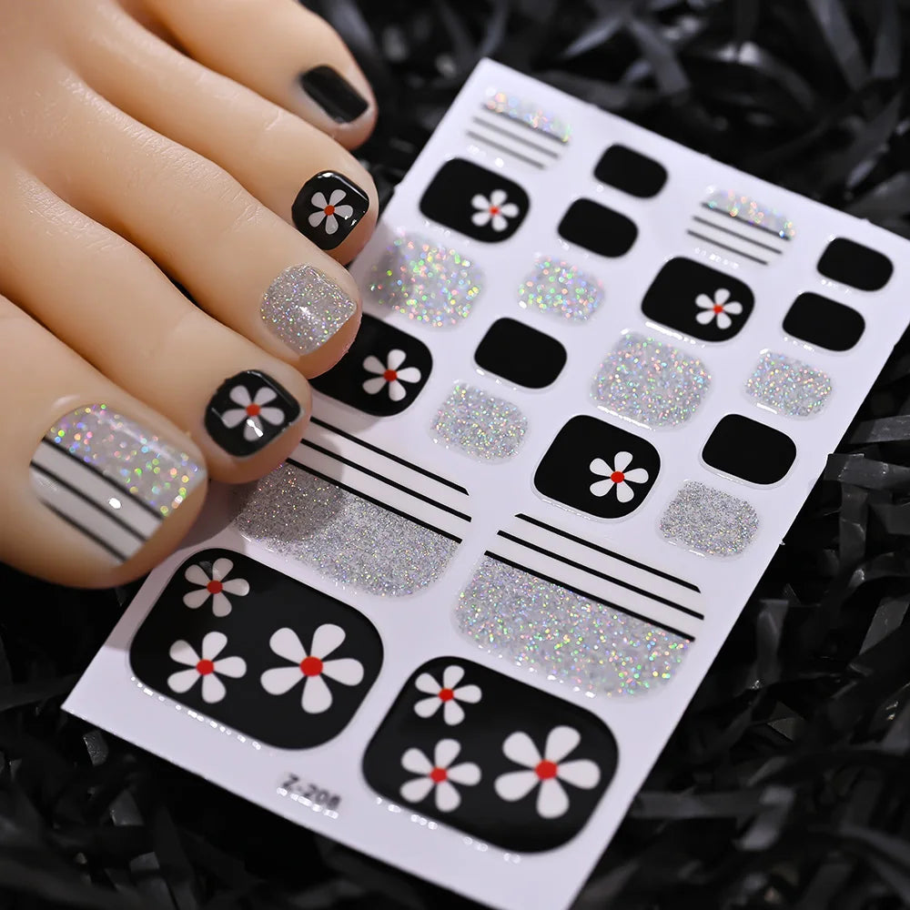 5Sheets Yellow Daisy Toenail Sticker 110Tips Full Cover Baking Free Toe Nail Wraps Elegant Flower Self-Adhesive Toe Polish Strip