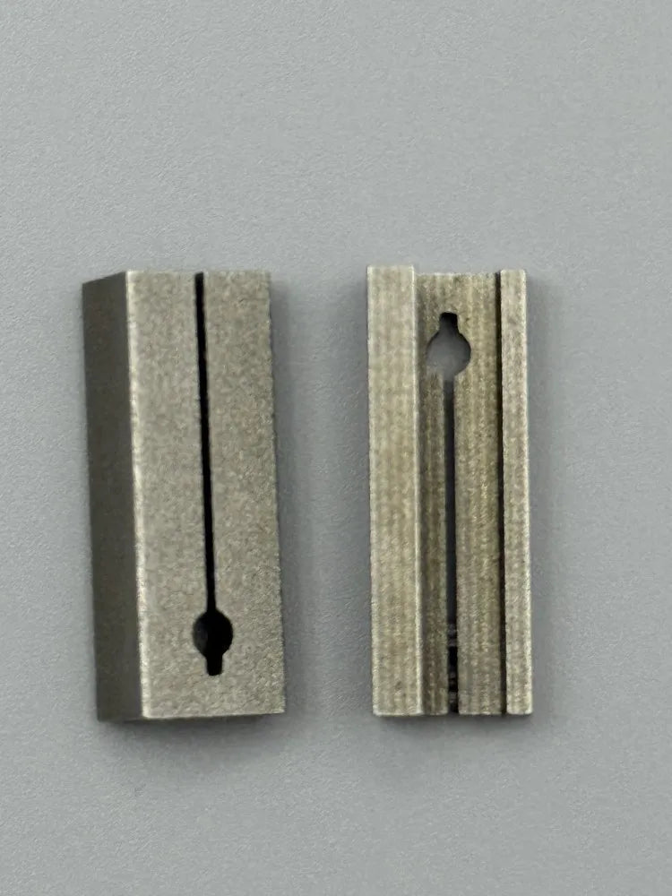 2pcs/lot HU64 Key Machine Duplicating Fixture Clamp HU64 Key Blank Key Cutting Vertical Duplicating Machines Spare Part