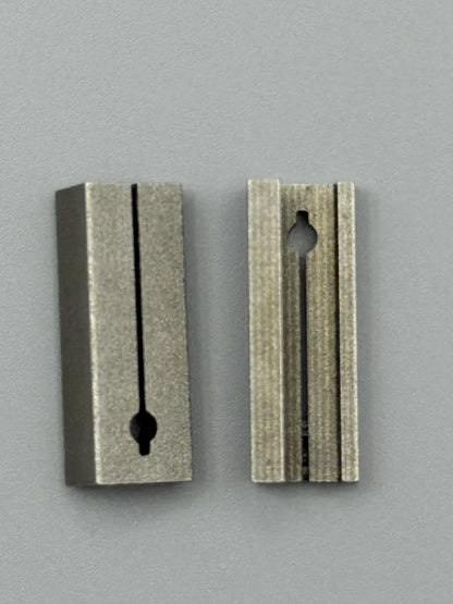 2pcs/lot HU64 Key Machine Duplicating Fixture Clamp HU64 Key Blank Key Cutting Vertical Duplicating Machines Spare Part