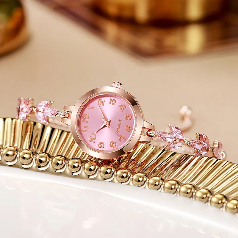 Elegant Women Watches Luxury Rhinestone Bracelet Bracelet Quartz Watch Reloj Mujer Girls Clock Gift（Without Box）