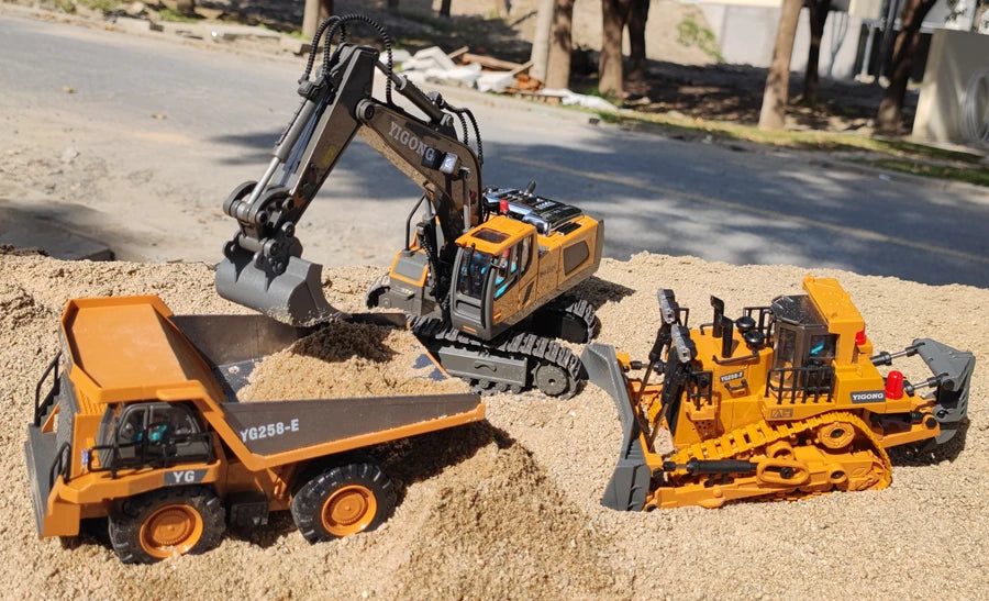 4WD Remote Control Excavator 4x4 Alloy Dump Truck Bulldozer Radio Model RC Car Construction Vehicle with Lights Sound Toy Gift