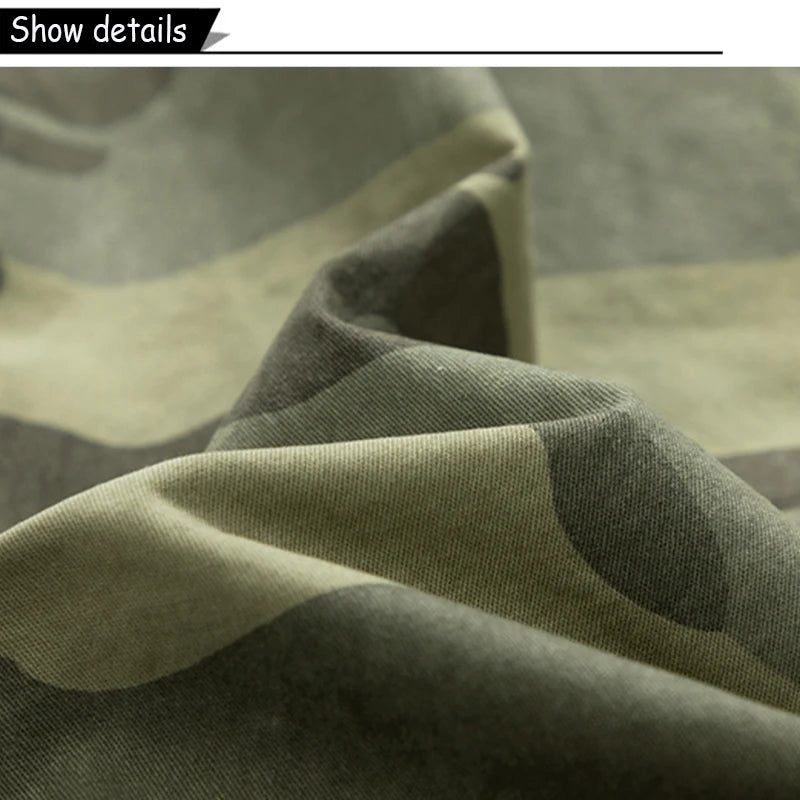 New Men Summer Outdoor Leisure Camouflage Comfortable Shorts Men Elastic Waist Loose Straight High-Quality Design Shorts Male