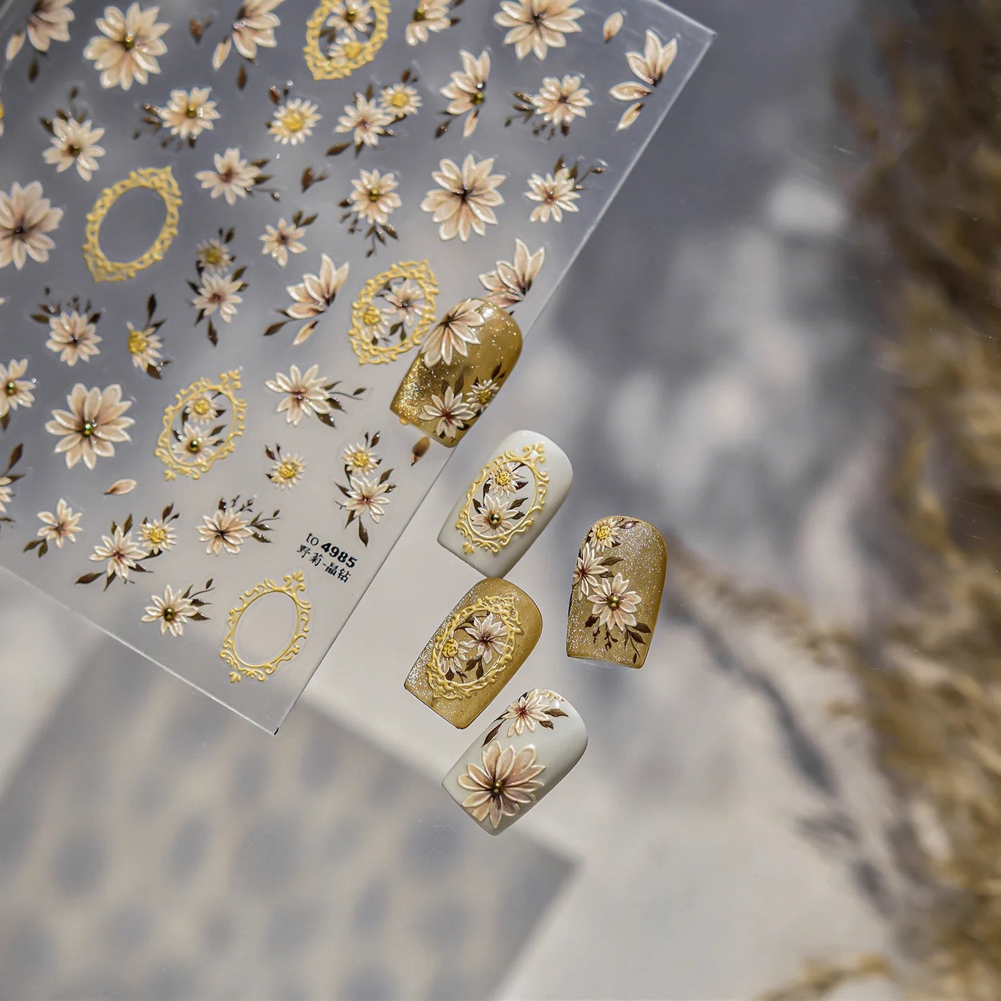 Wild Daisy Crystal Diamond Nail Sticker 5D Adhesive Flower Trendy Nail Art Stickers DIY Nail Art Decorations 3D Manicure Decals
