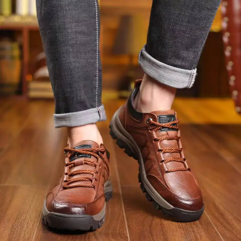 Men's Outdoor Sports Casual Climbing Shoes Winter Fleece Low Help Cotton Shoes Anti-slip Dad Shoes Large Size Men's Shoes