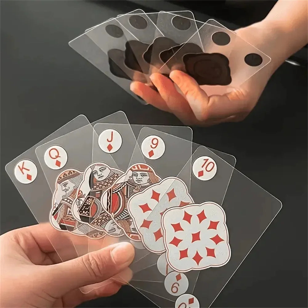 Vandeniui atsparūs permatomi plastikiniai žaidimų kortelių rinkiniai (2 vnt.) – kūrybinės patvarios PVC pokerio kortos stalo žaidimams ir klasikiniams kortų žaidimams