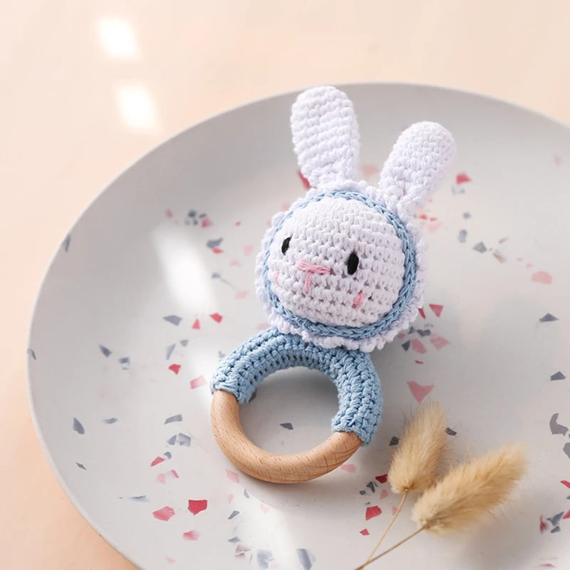 1Pc Baby Teether Wooden Crochet Rattle Toy BPA Free Baby Mobile Play Gym Wood Rodent Rabbit Rattle Newborn Educational Toy Gifts