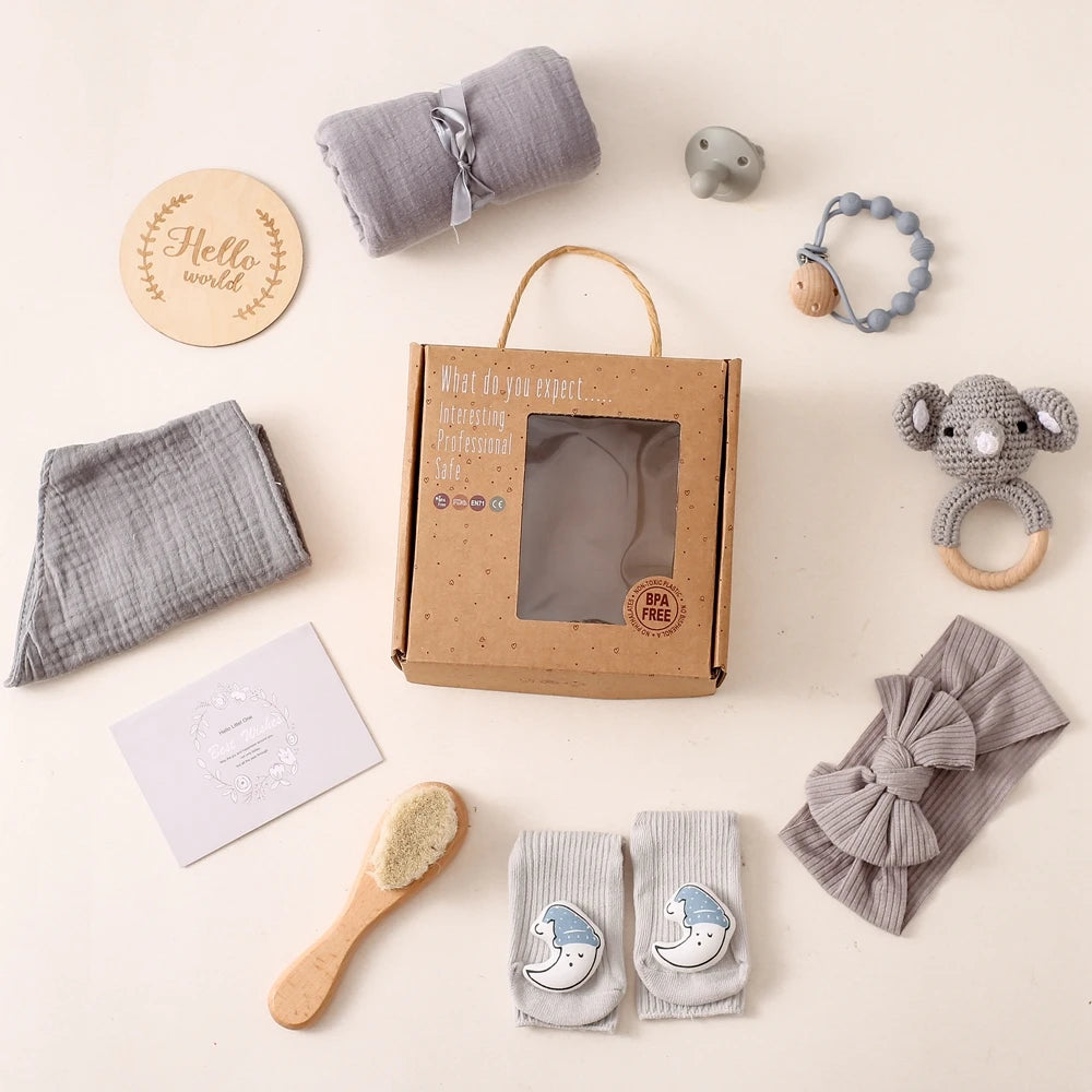 Newborn Bath Set Baby Towel Cotton Blanket Pacifier Chain Bracelet Crochet Rattle Toy Newborn Birth Bath Towel Gift Box