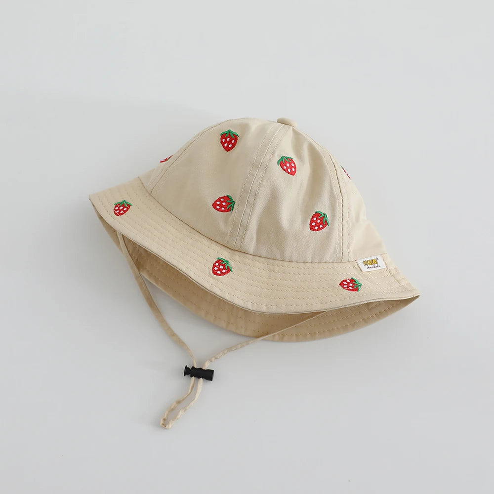 Boys Cute Sun Bucket Cap 48-50cm Spring Summer New Girl Fisherman Hat with Strawberry Embroidery Fashion Kids Toddler Outfit Cap