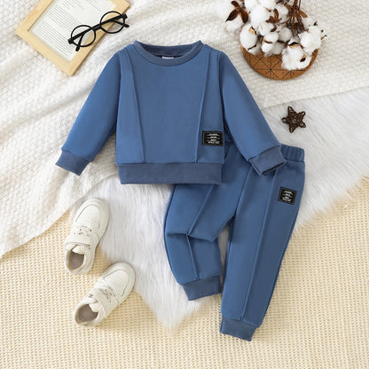 2-Piece Long-Sleeve Sweatshirt Set for Baby Boys (New Autumn & Winter Style)This casual two-piece outfit (including a sweatshirt