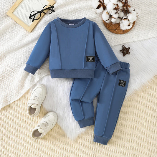 2-Piece Long-Sleeve Sweatshirt Set for Baby Boys (New Autumn & Winter Style)This casual two-piece outfit (including a sweatshirt
