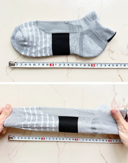 1/3 Pairs Anti-slip Football Socks Men Cotton Sock Short Long Tube Soccer Basketball Sport Socks Breathable Deodorous Sock 39-45