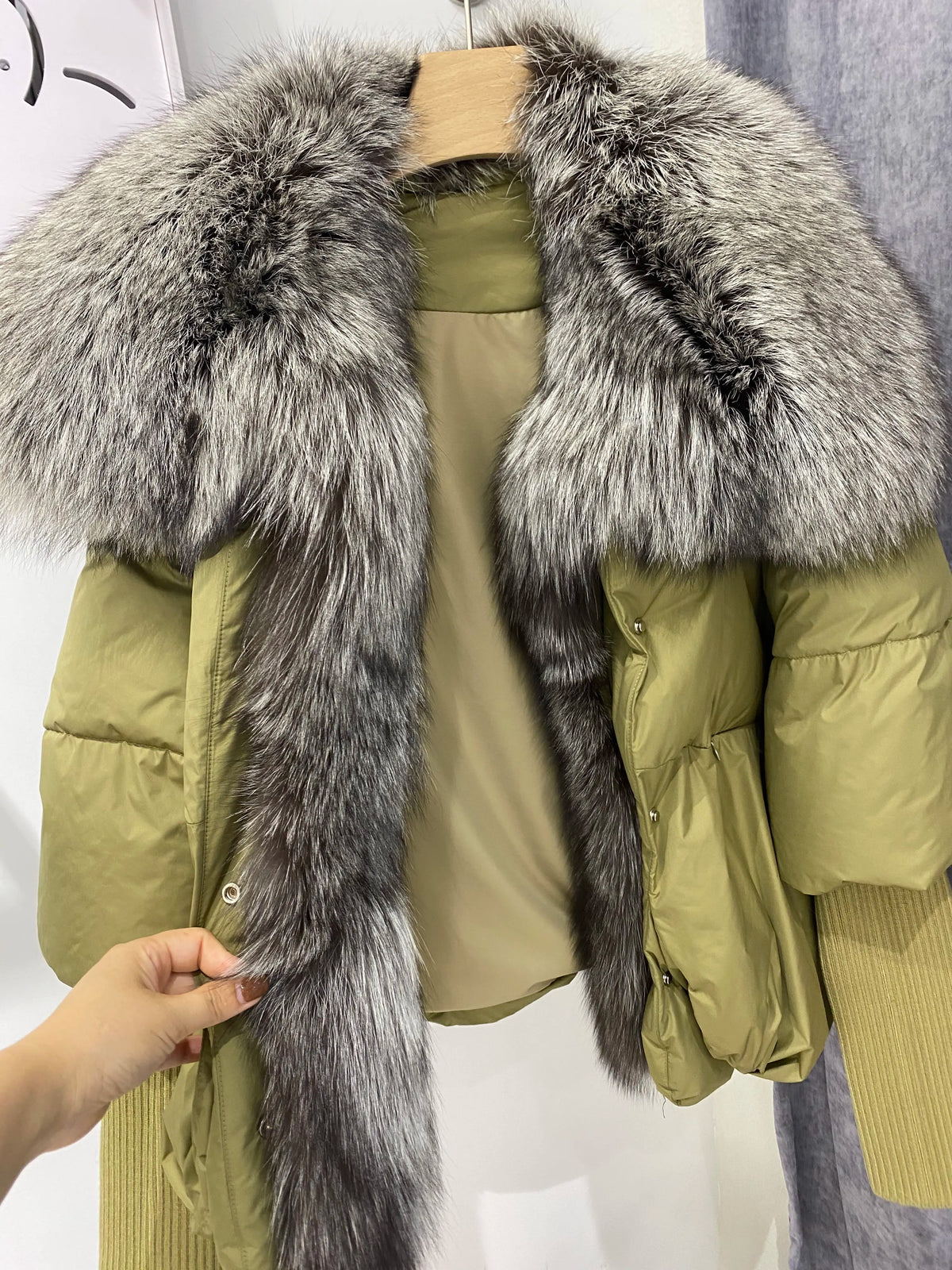 2024 Winter Women Warm Coat Oversized Real Fox Fur Collar Thick Luxury Outerwear New Fashion 90% Goose Down Jacket