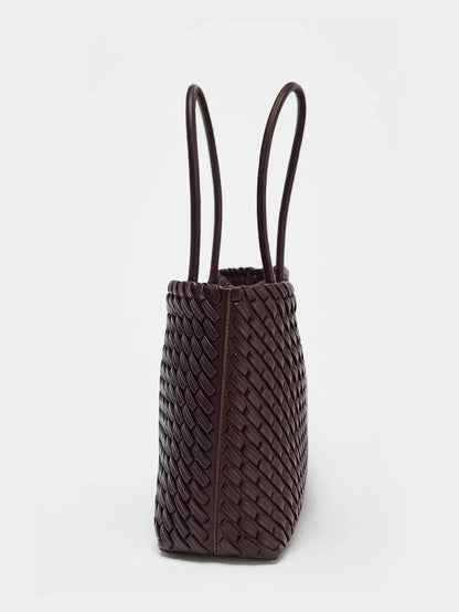2025 new niche commuting woven hand-held shoulder bag, fashionable and versatile, super large capacity tote bag