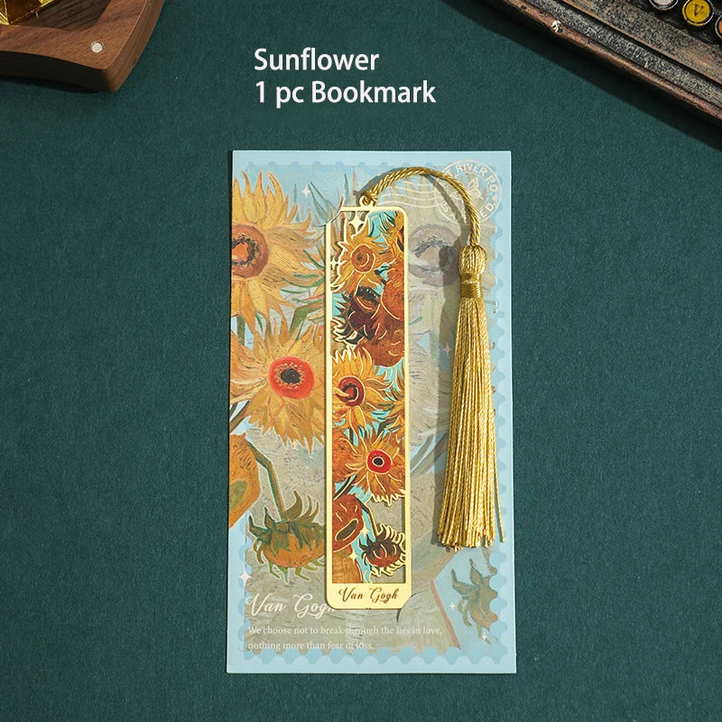 1 PC Retro Floral Painting Metal Bookmark Hollow Bronzing Bookmark With Tassel For Book Club Reader Writers Book Lovers Students