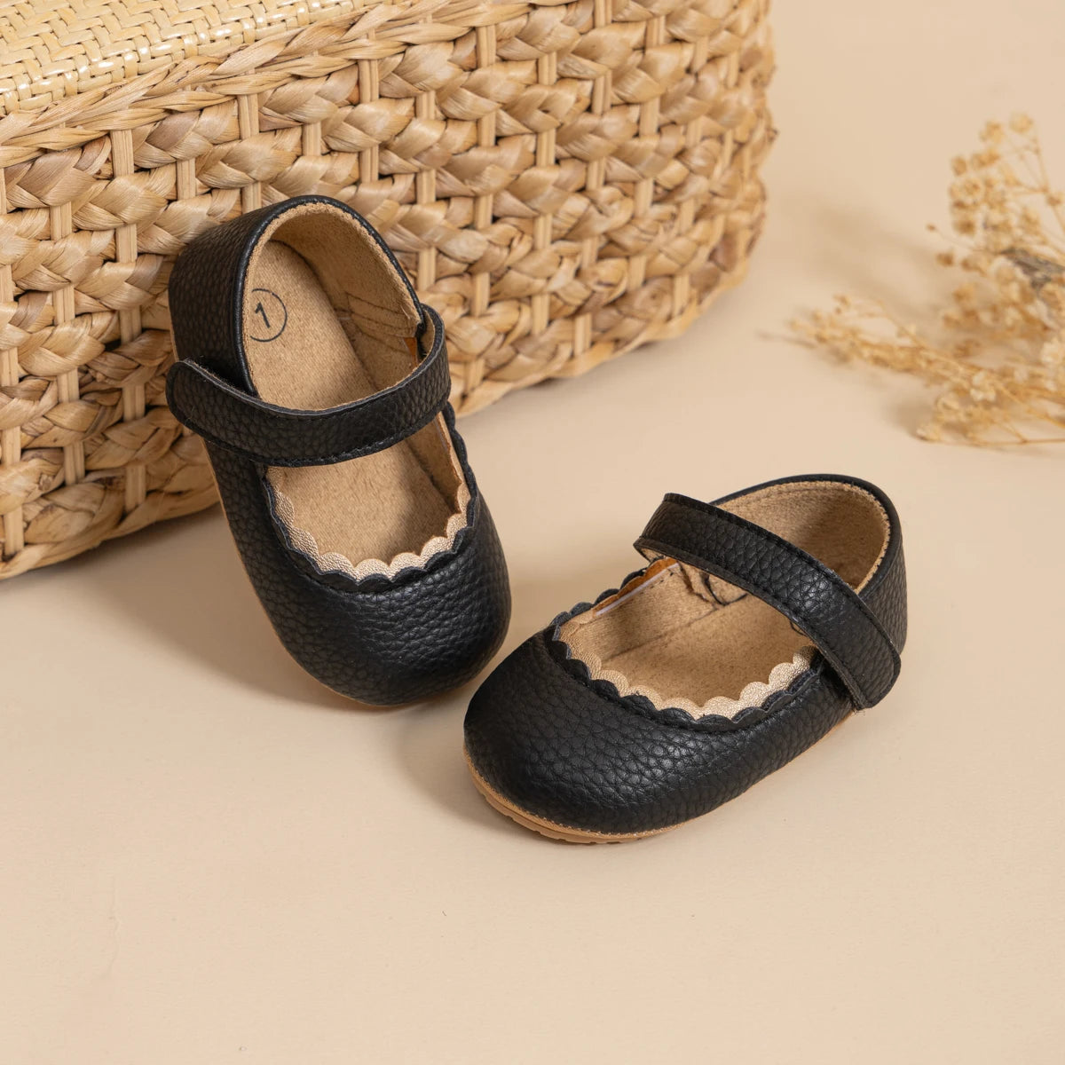 Meckior Baby Boys Girls Shoes Infant Leather Rubber Sole Anti-slip Toddler First Walkers Crib Shoes Newborn Girl Princess
