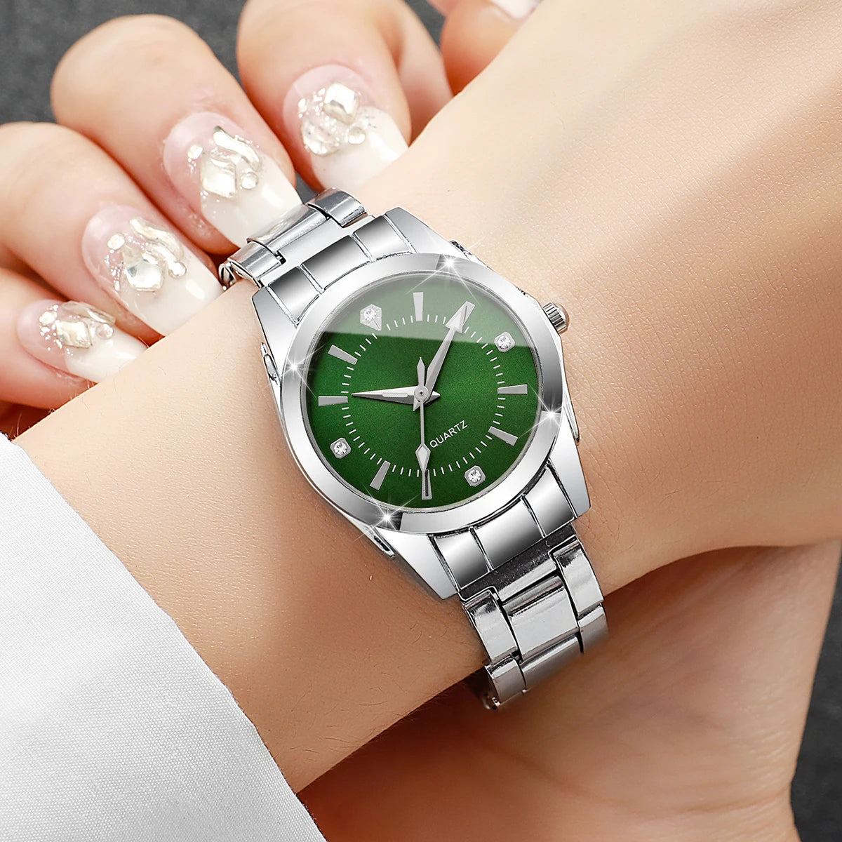 Fashion Rhinestone Women Watches Casual Quartz Wrist Watches For Ladies Clock Reloj Mujer（Without box）