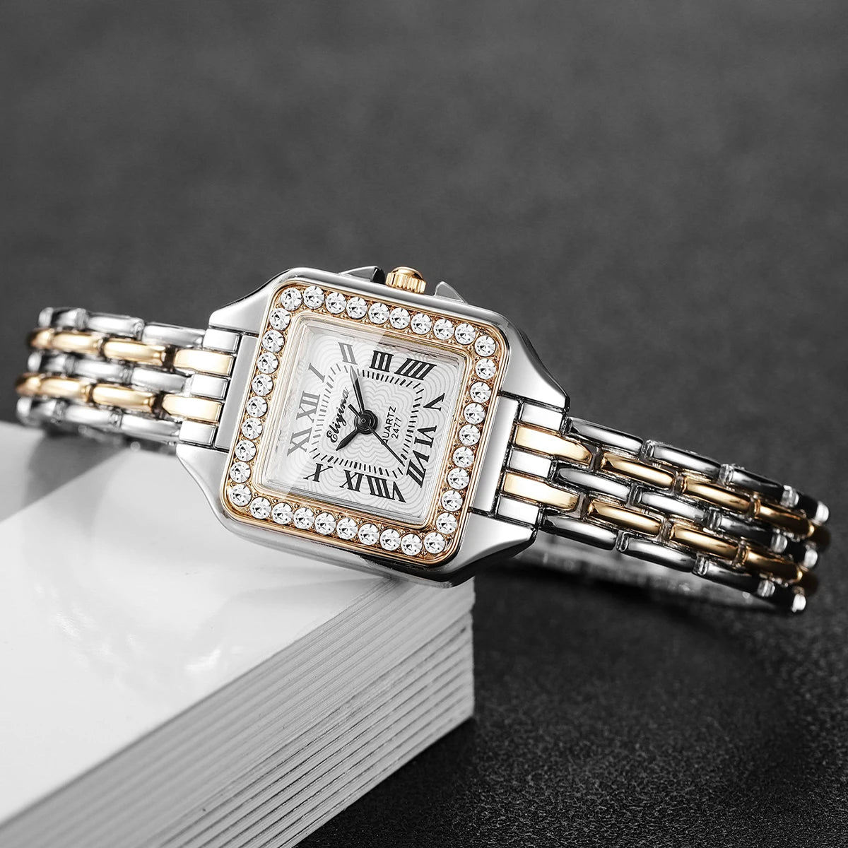 Elegant Rhinestone Square Women Watches Fashion Roma Dial Quartz Wristwatch Reloj Mujer Ladies Clock (Without Box)