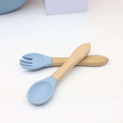 7pcs baby silicone tableware set, bib, dining plate, bowl with suction cup, 2-in-1 water cup, snack cup, wooden spoon and fork