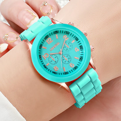 4PCS Fashion Women's Watches Casual Silicone Band Analog Quartz Watch Set（Without Box）