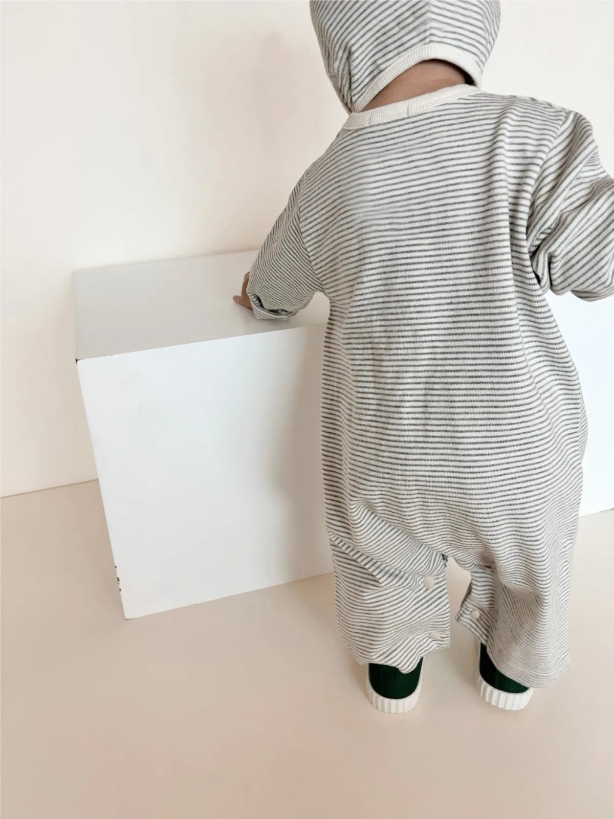 6632 Newborn Clothes 2025 Autumn New Soft Comfortable Boy's Jumpsuit Two Button Pocket Baby Girl's Climbing Clothes.