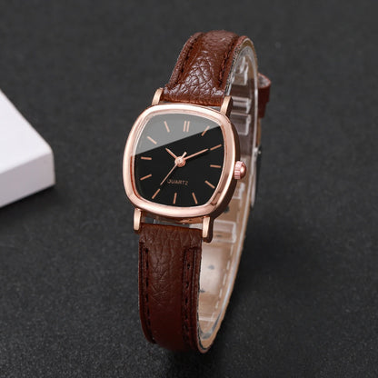 Fashion Small Dial Women Quartz Watch Ladies Simple Leather Band Wristwatches（Without Box）