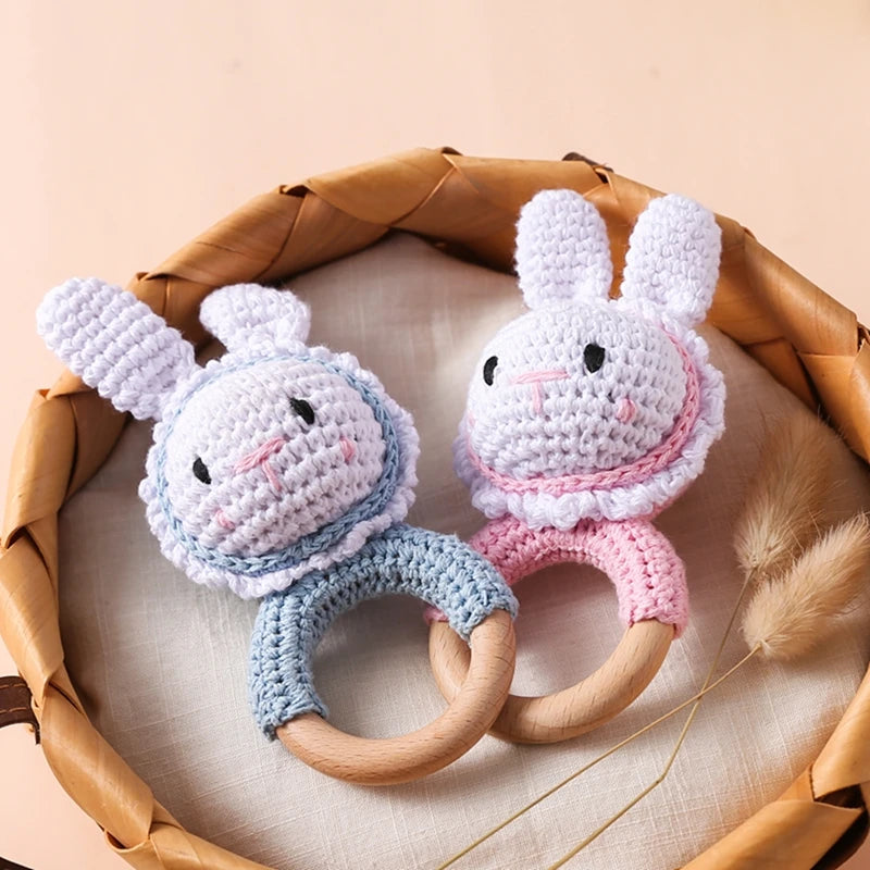 1Pc Baby Teether Wooden Crochet Rattle Toy BPA Free Baby Mobile Play Gym Wood Rodent Rabbit Rattle Newborn Educational Toy Gifts