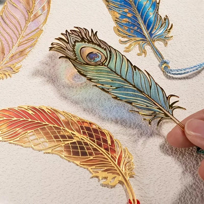 Chinese Style Metal Bookmark with Translucent Peacock Feather & Tassel - Vibrant Colors, Ideal Gift for Teachers/Students