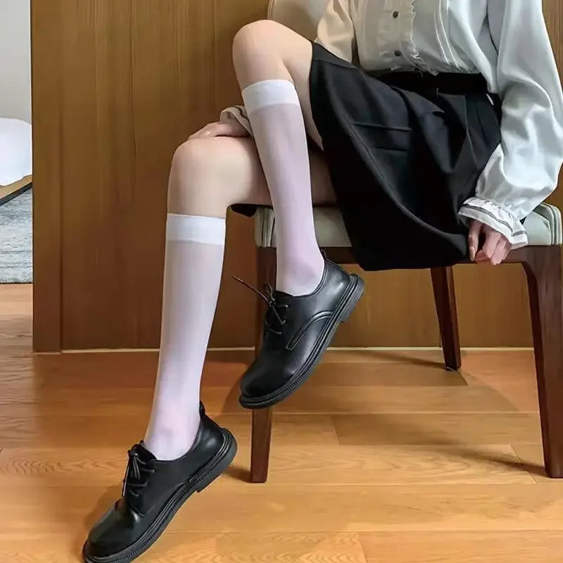 Women Sexy Floral Print Mesh Stockings Knee High Socks Soft Nylon Elastic Fishnet Fashion Long Leg Socks Designer Sheer Socks