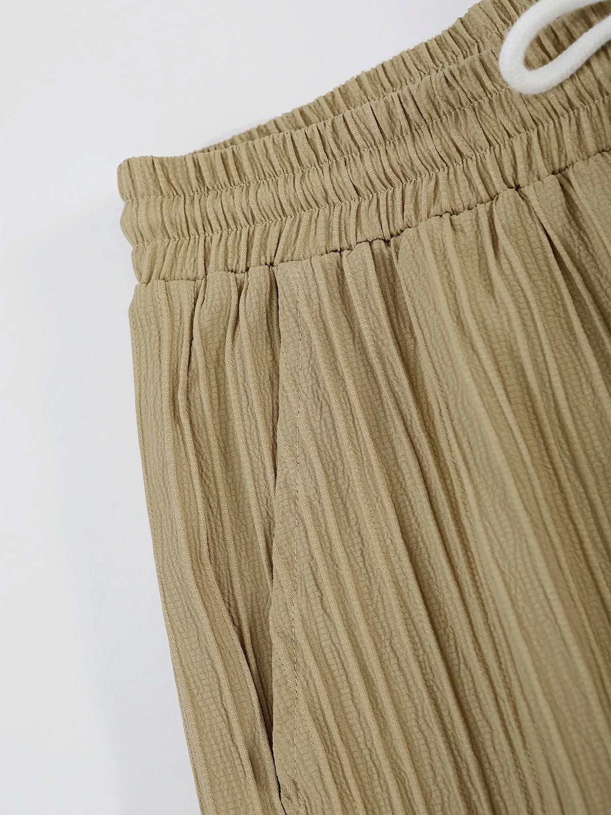 Men's Sophisticated Pleated Set Khaki Textured Cuban Collar Shirt & Elastic Waist Shorts 2 Piece Commute Outfit