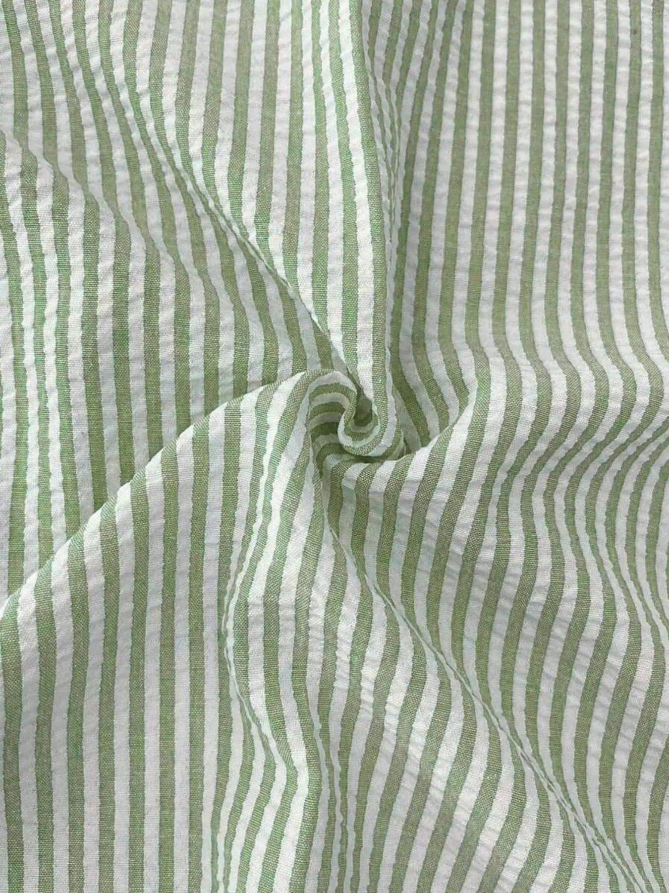 Men's Long Sleeve Striped Shirt with Loose Fit Stylish Comfortable Casual Wear for All Seasons Ideal for Outdoor Activities