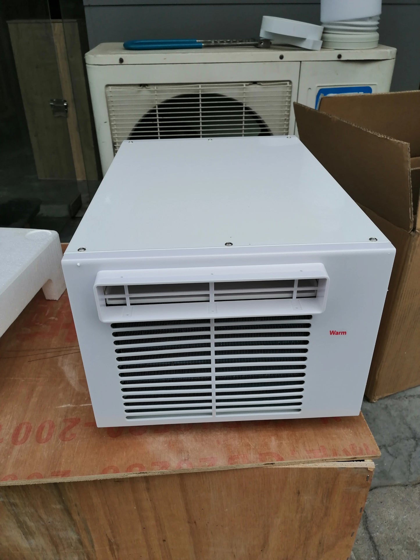 220V Mobile Small Air Conditioner 7m²Space Drainage-free Remote Control Power Saving Mini Cooling Heating Air Refrigerator 400W