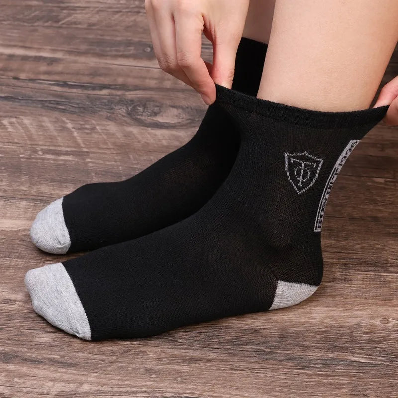 5/10 pairs Breathable Men's Basketball Crew Socks for Spring and Fall Sweat Absorption Deodorant Sports Stockings